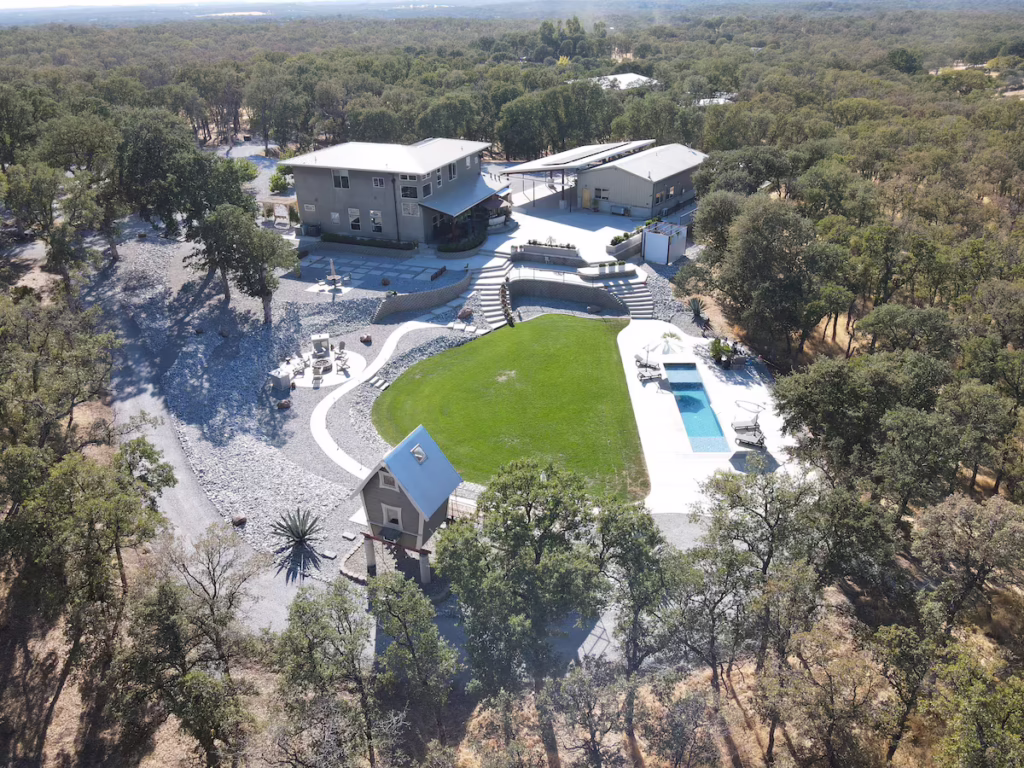 Oak hollow redding ca