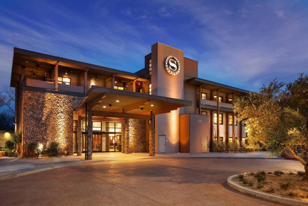 Sherton Hotel Redding ca